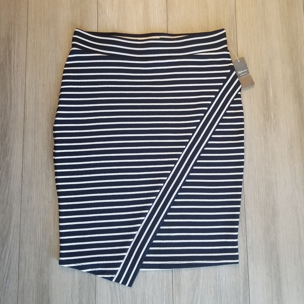 NEW Reitmans XS Striped Pull-On Pencil Skirt